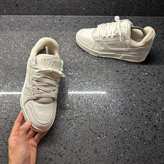 LOUIS VUITTON LV TRAINERS WHITE EU 40.5 (FIT A UK 7.5)