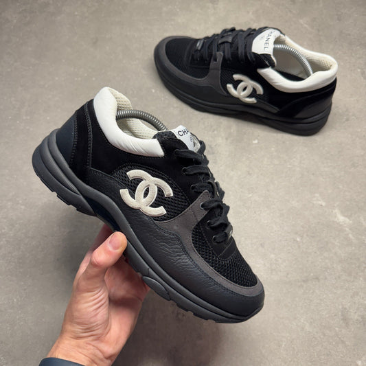 C RUNNER BLACK EU 42 (FIT A UK 8 / 8.5)