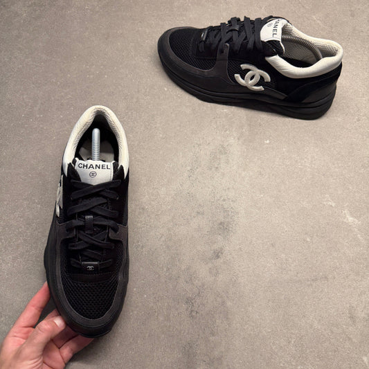 C RUNNER BLACK EU 42 (FIT A UK 8 / 8.5)