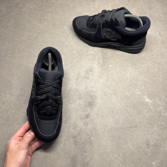 C RUNNER BLACK EU 39 (FIT A UK 6)
