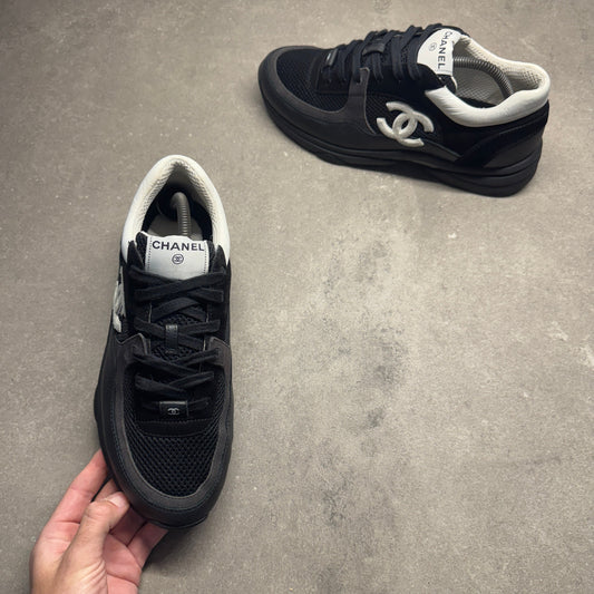 C RUNNER BLACK EU 42 (FIT A UK 8 / 8.5)