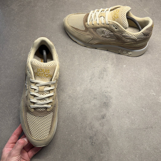 LOUIS VUITTON MENS RUN AWAY BEIGE EU 42.5 (FIT A UK 9.5)