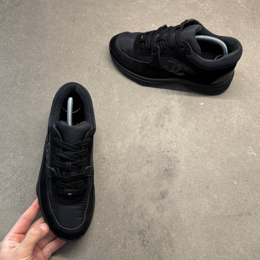 C RUNNER BLACK EU 35.5 (FIT A UK 3)