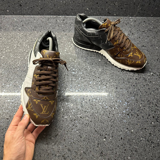 LOUIS VUITTON MENS RUN AWAY MULTI EU 41 (FIT A UK 8)