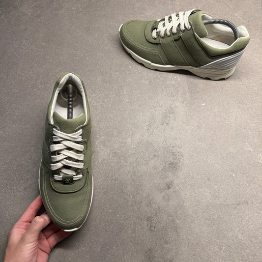 C RUNNER KHAKI EU 40 (FIT A UK 7)