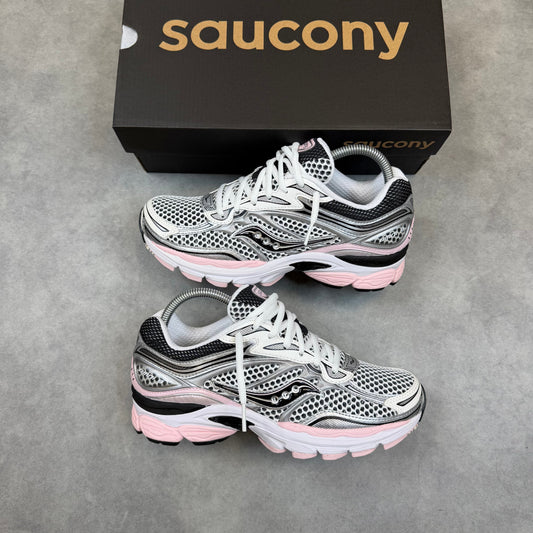 SAUCONY PROGRID OMNI 9 ‘SILVER PINK’