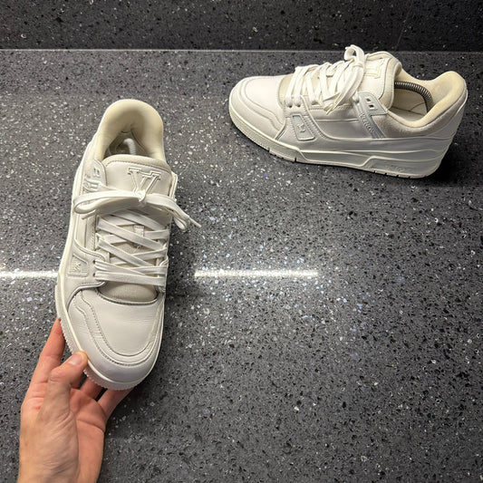 LOUIS VUITTON LV TRAINERS WHITE EU 41 (FIT A UK 8)