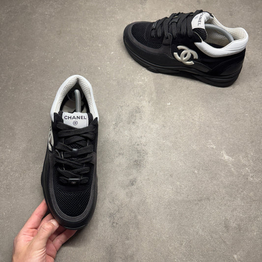 C RUNNER BLACK EU 40.5 (FIT A UK 7)