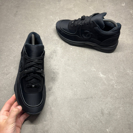 C RUNNER BLACK EU 39 (FIT A UK 6)
