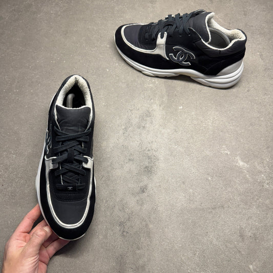 C RUNNER BLACK EU 42 (FIT A UK 8 / 8.5)