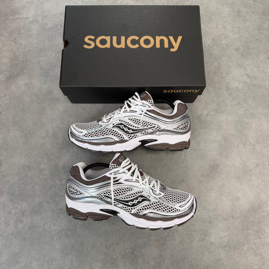 SAUCONY PROGRID OMNI 9 ‘WHITE BROWN’