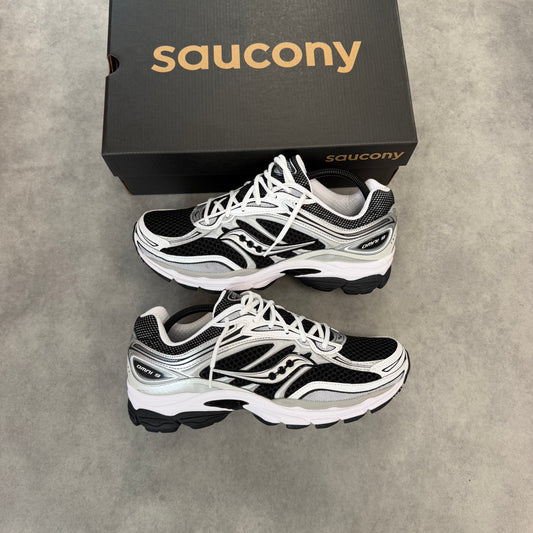SAUCONY PROGRID OMNI 9 ‘BLACK WHITE’