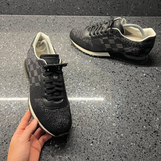 LOUIS VUITTON MENS RUN AWAY EU 41 (FIT A UK 8)