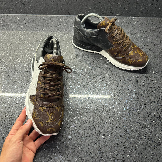 LOUIS VUITTON MENS MONOGRAM RUN AWAY MULTI EU 40.5 (FIT A UK 7.5)