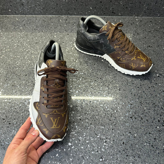 LOUIS VUITTON MENS RUN AWAY MULTI EU 40 (FIT A UK 7)