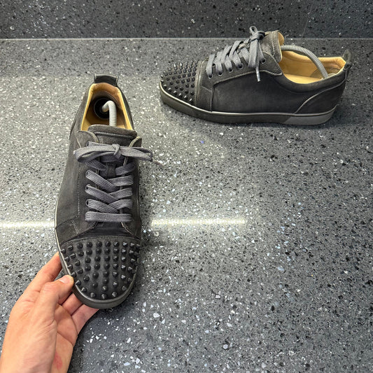 CHRISTIAN LOUBOUTIN MENS JUNIOR SPIKES GREY EU 43 (FIT A UK 9 / 9.5)