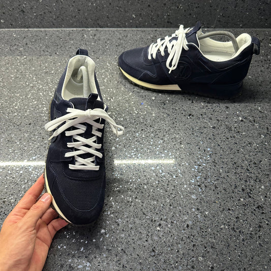 LOUIS VUITTON MENS RUN AWAY NAVY EU 39.5 (FIT A UK 6 / 6.5)