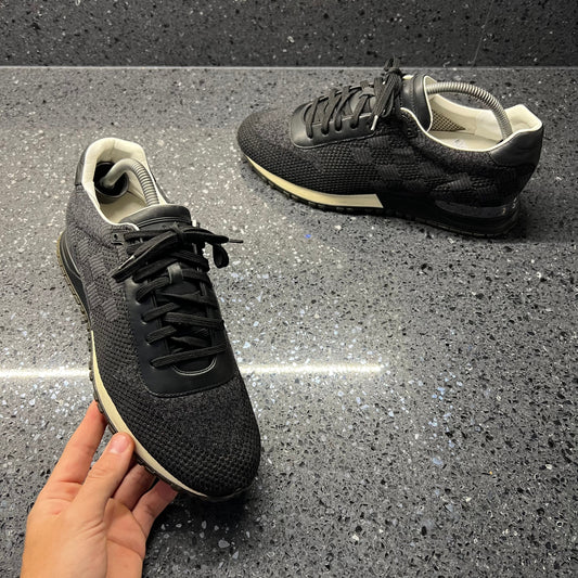 LOUIS VUITTON MENS RUN AWAY EU 40 (FIT A UK 7)